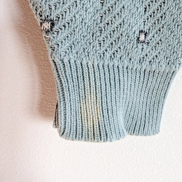 Library V-Neck Classic Sweater Sweater - Picture 5 of 6